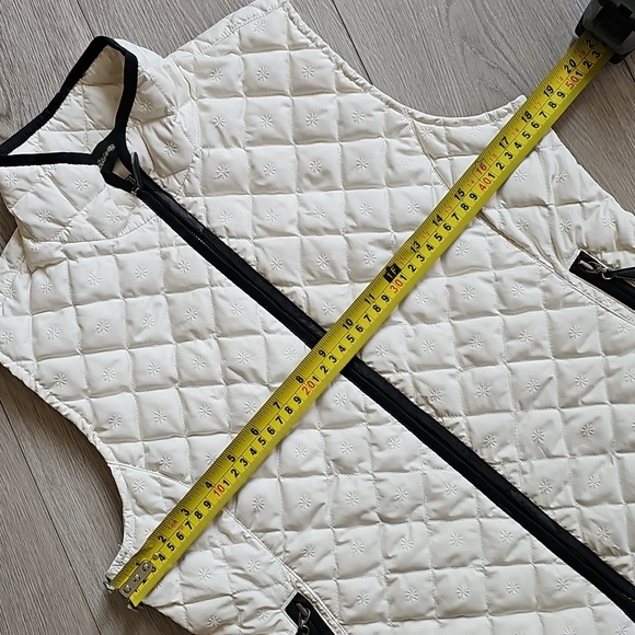 Eddie Bauer Goose Down Diamond Quilted Snowflake Embroidered Vest, Small / SP - Picture 10 of 15